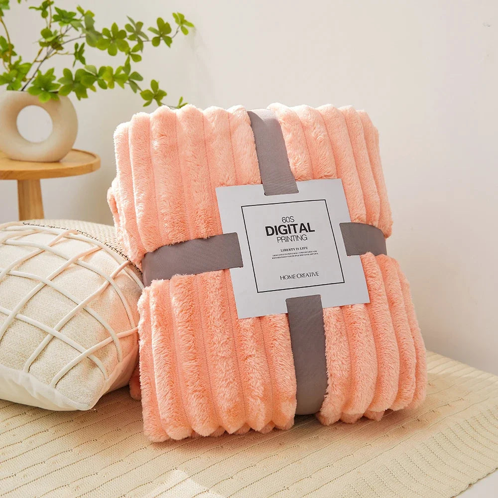 1Pc Fluffy Coral Velvet Blanket Air-Conditioned Flannel Plush Comfortable Thickened and Warm Soft Plush Throw Blanket Bed Cover